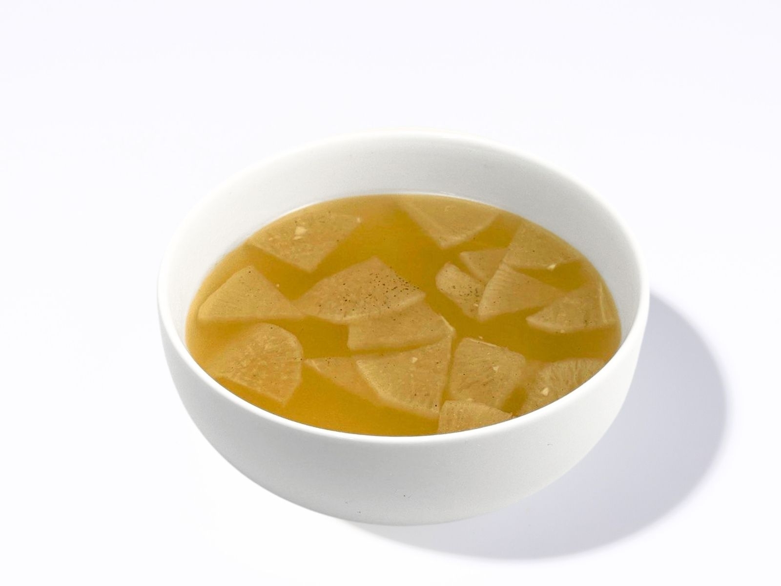 Суп с редькой на костном бульоне