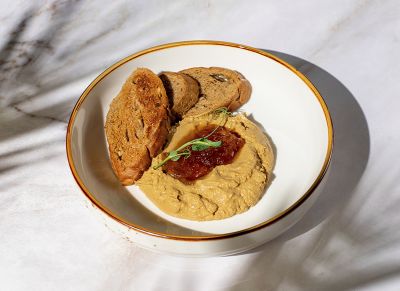Паштет из куриной печени с карамел.луком