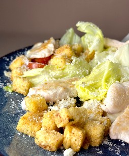 Цезарь с курицей