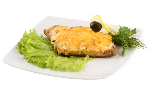 Кета запеченная под сырным соусом