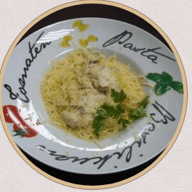 "Паста с курицей сливочная"