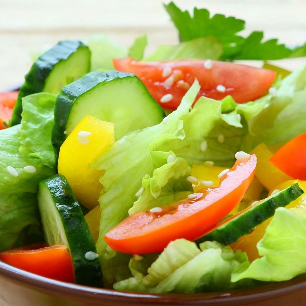 САЛАТ ДНЯ ЛЕТНИЙ С ОВОЩАМИ