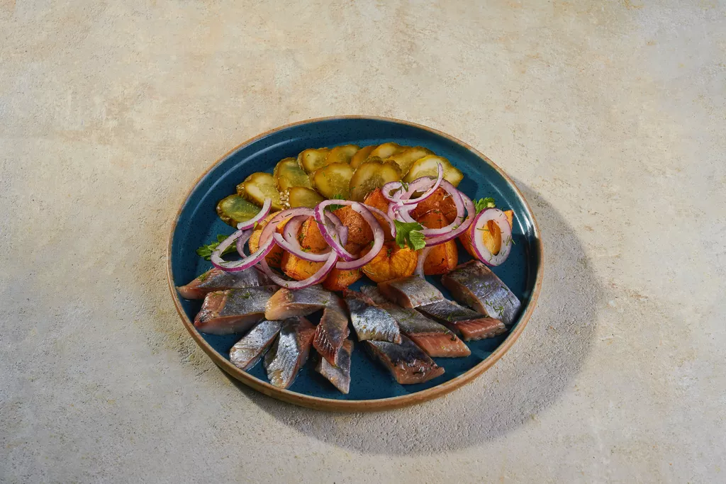 Сельдь с картофелем