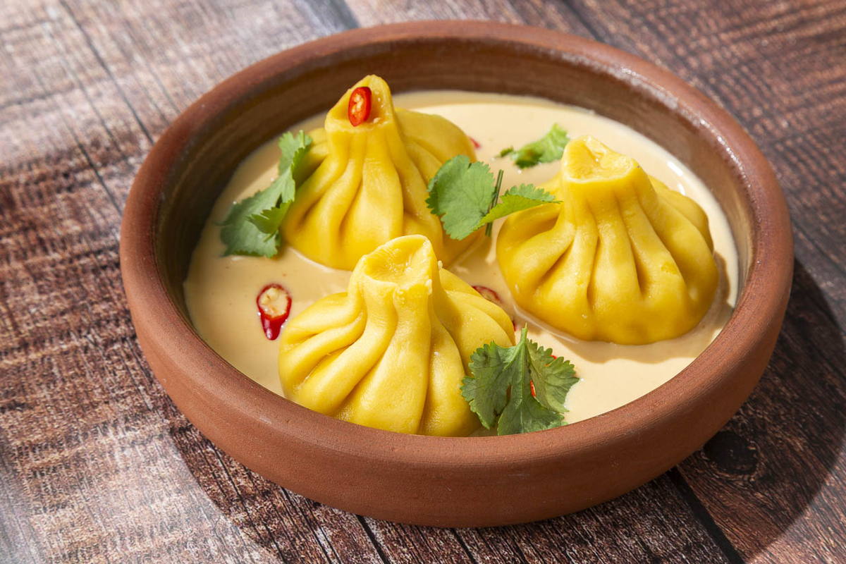 Хинкали с креветками и томатом