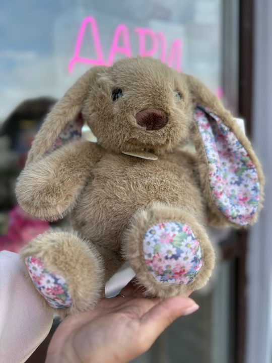 Милая плюшевая зайка в Винтажном стиле