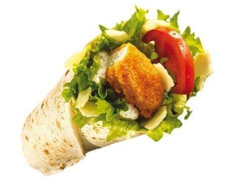 Ролл в пшеничной лепешке с курицей
