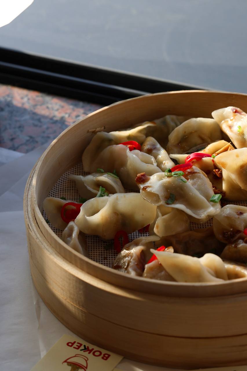 Цзяоцзы со свининой и яйцом