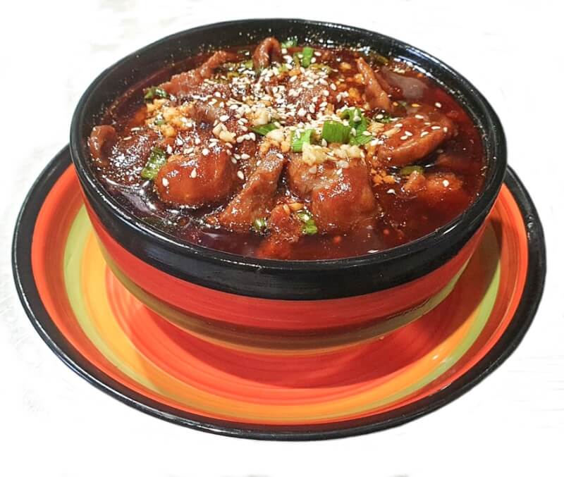Говядина с пекинской капустой по-сычуан.