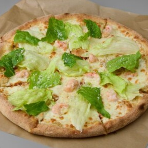 Пицца цезарь с креветками