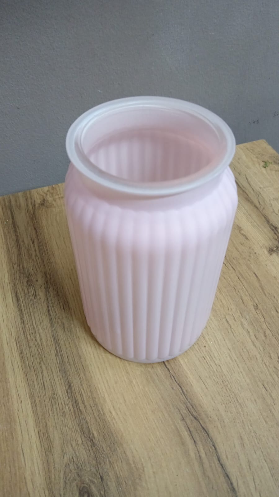 Ваза розовая