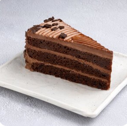 Прага с шоколадным бисквитом и кремом