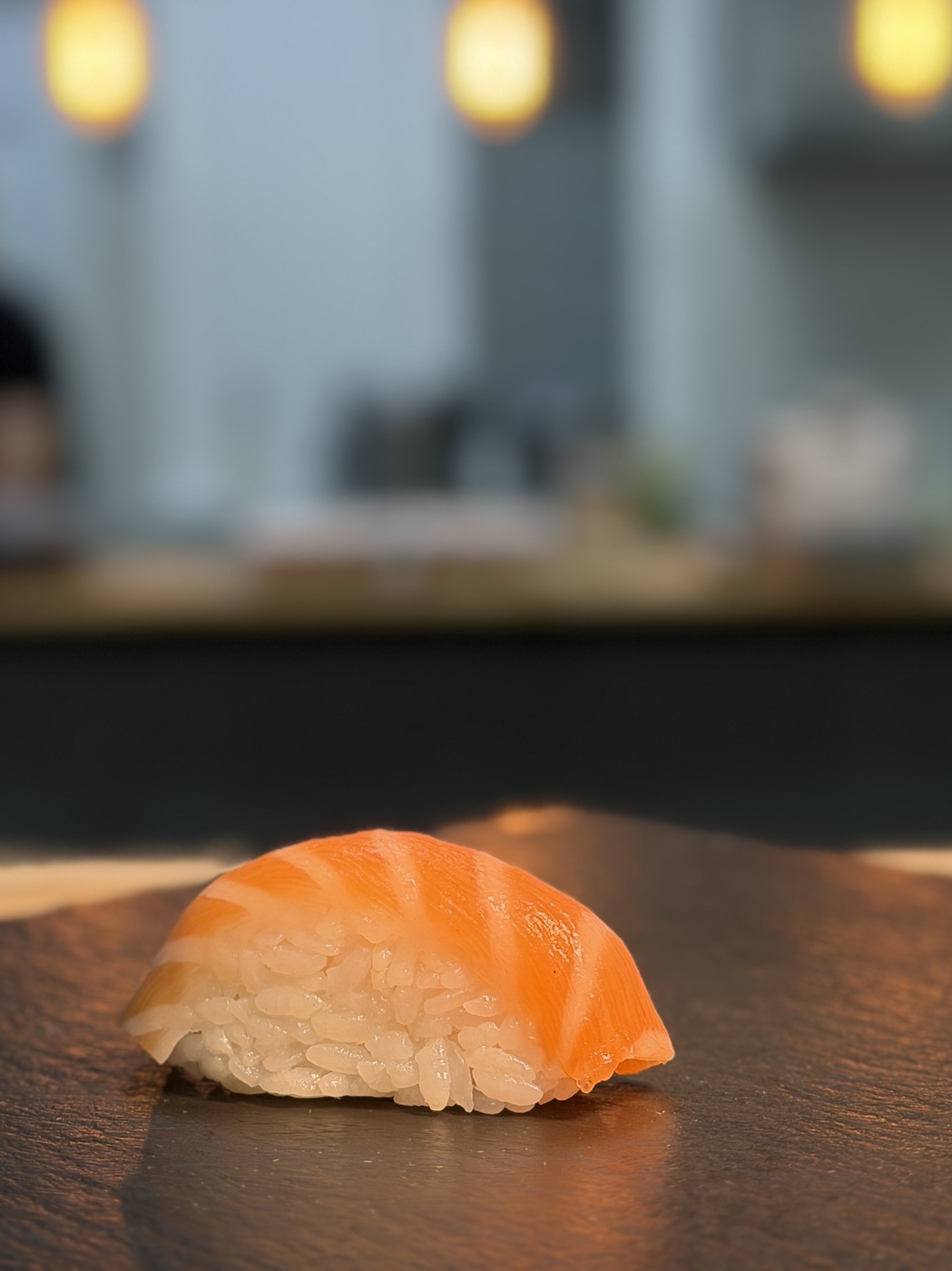 Суши Нигири Лосось