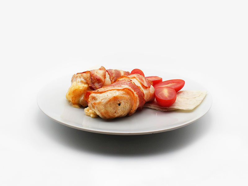 Курица в беконе