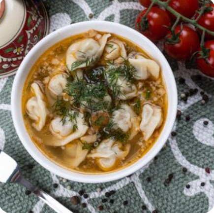 Пельмени с бульоном