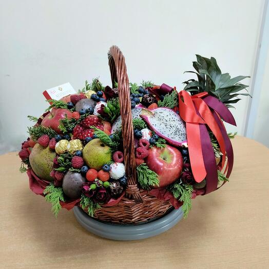 Корзина подарочная