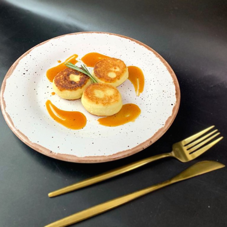 Сырники с карамелью