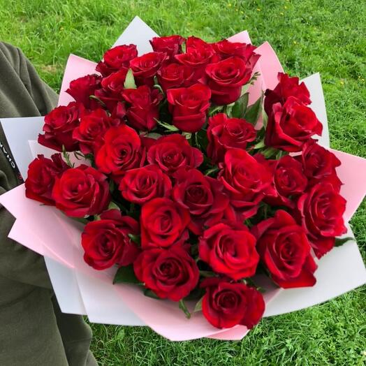 Букет роз 35