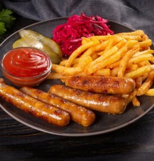 Руанские колбаски с гарниром