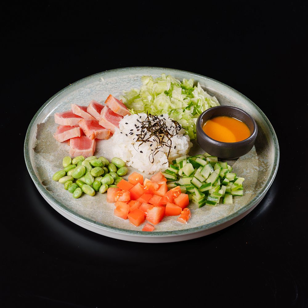 Поке с опаленным тунцом