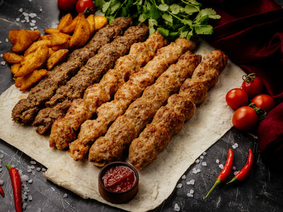 Люля-кебаб комбо с картофелем по-деревенски