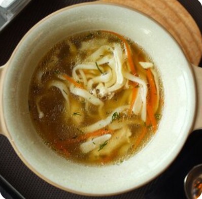 Куриный супчик с домашней лапшой