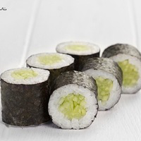 Маки с огурцом