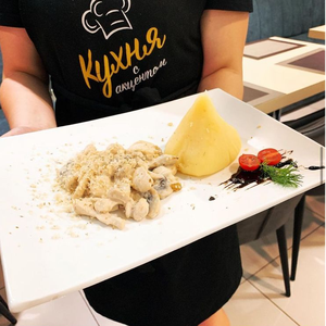 Куриная грудка с орехами