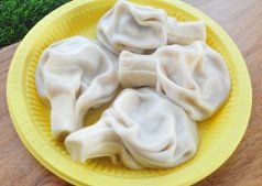 Хинкали с клубникой