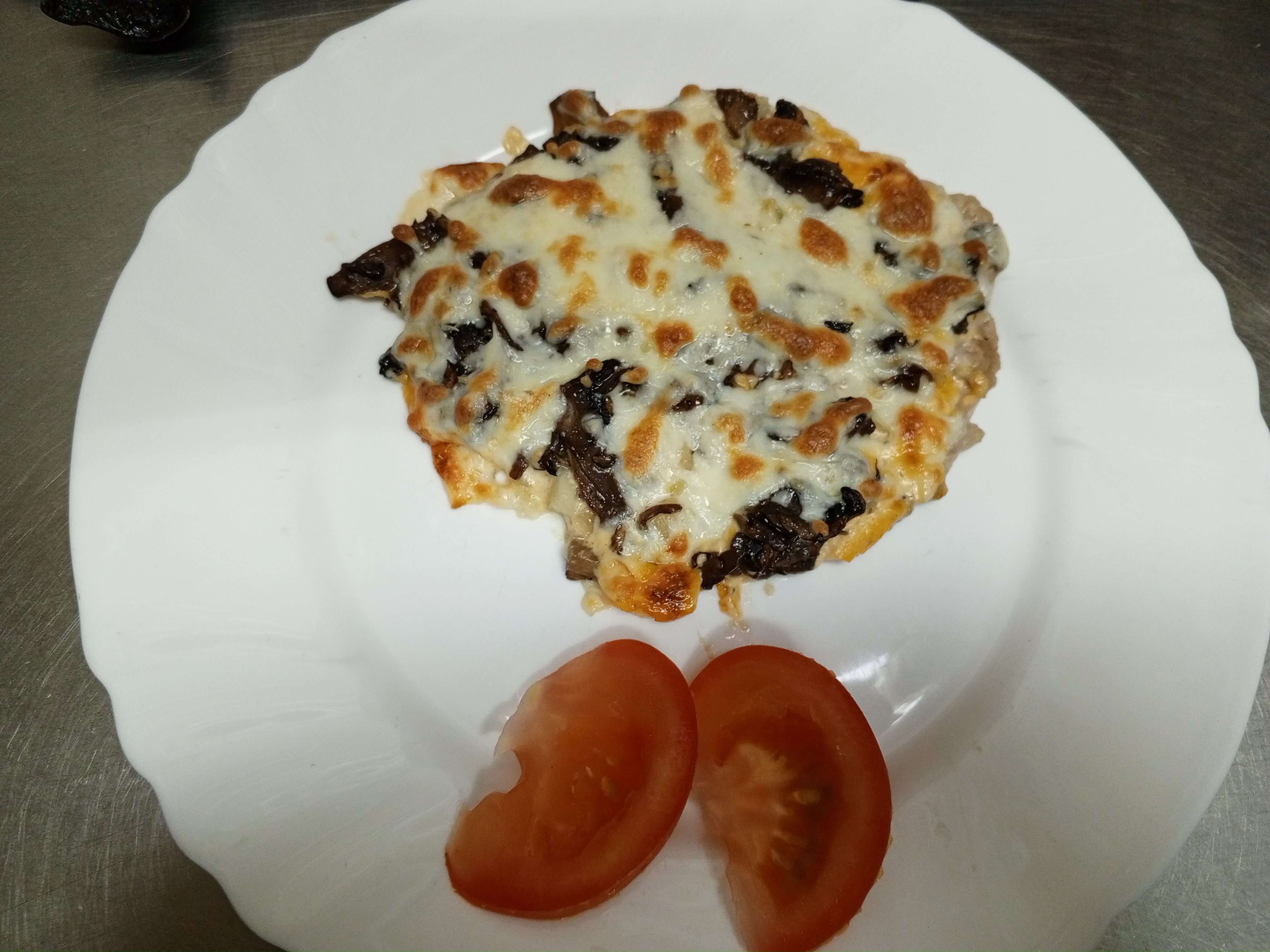 Мясо с грибами