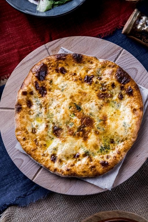 Д Хачапури со шпинатом и сыром