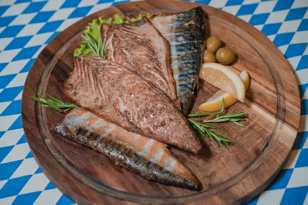 Скумбрия горячего копчения