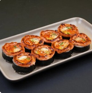 Запеченный кимпаб с говядиной 8 шт.