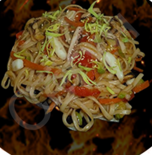 Лапша удон с курицей и овощами