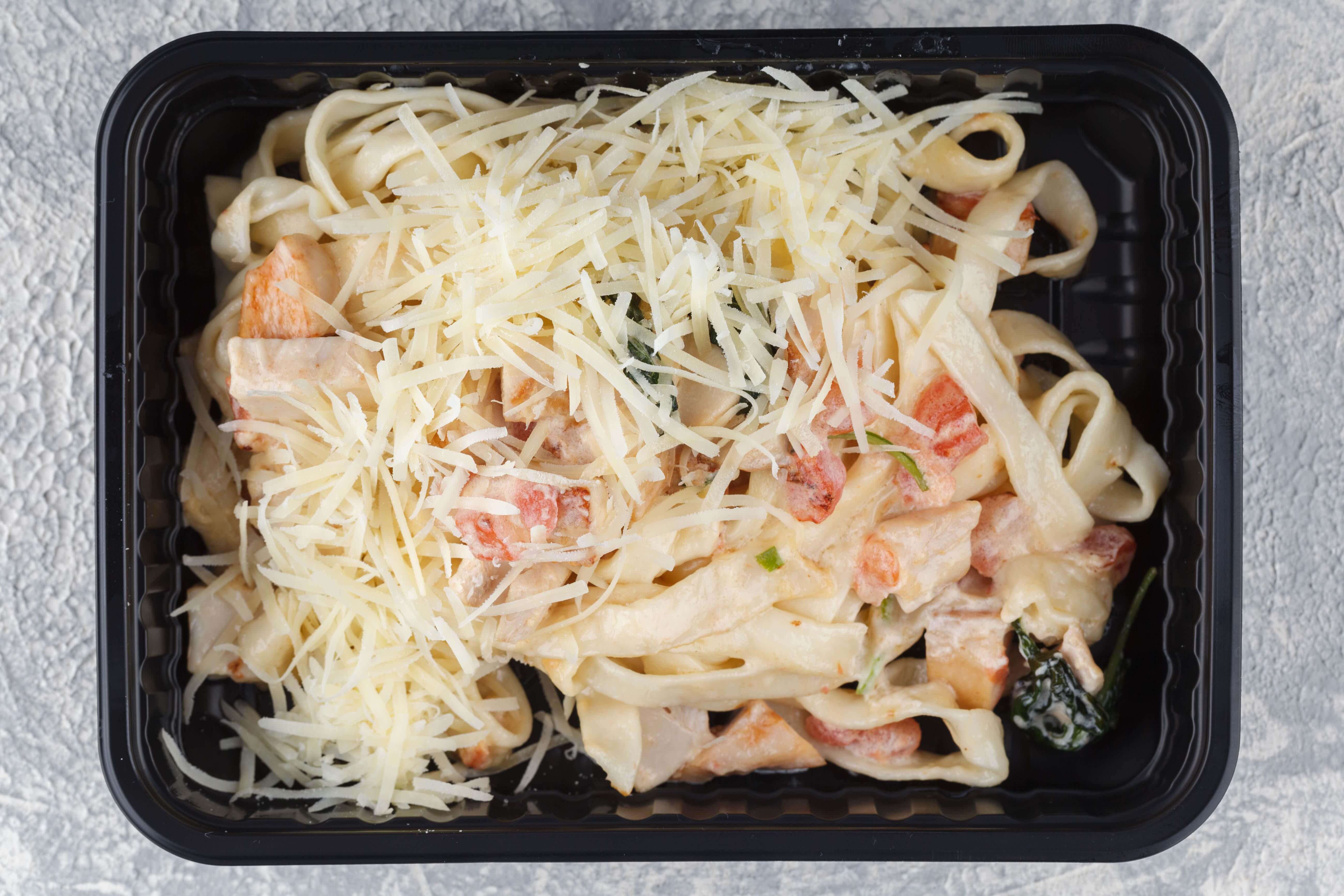 Паста с курочкой и базиликом