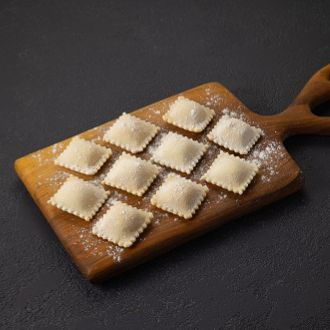 Пельмени с копченой форелью