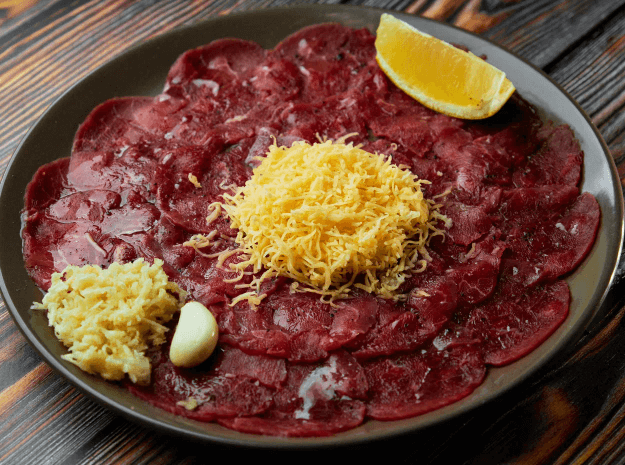 Карпаччо с говядиной