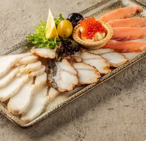 Плато из разных рыб / Plateau of different fish