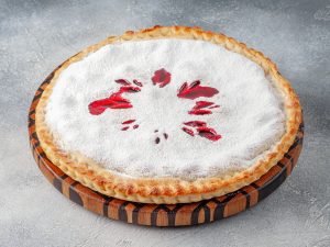 Сладкий пирог с ежевикой и малиной S