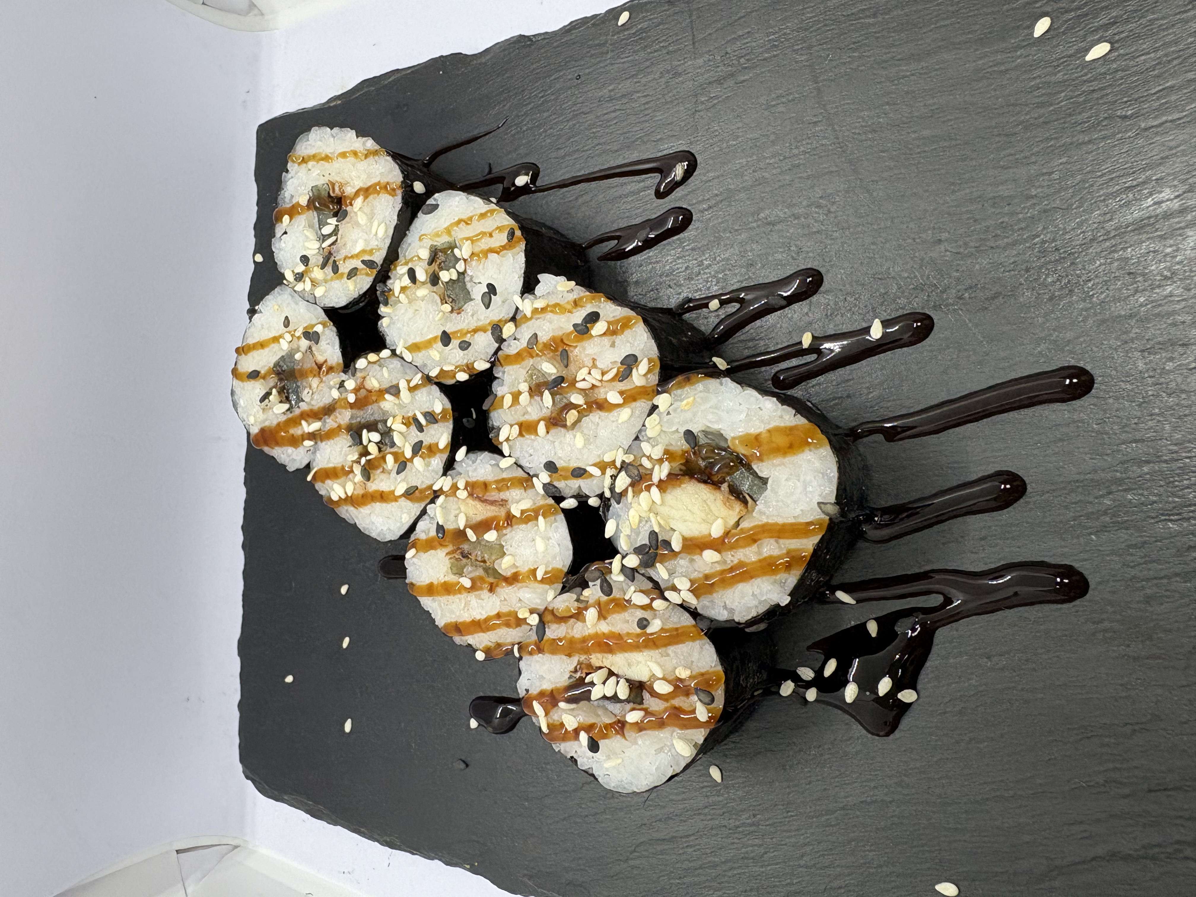 Унаги маки (с угрем)