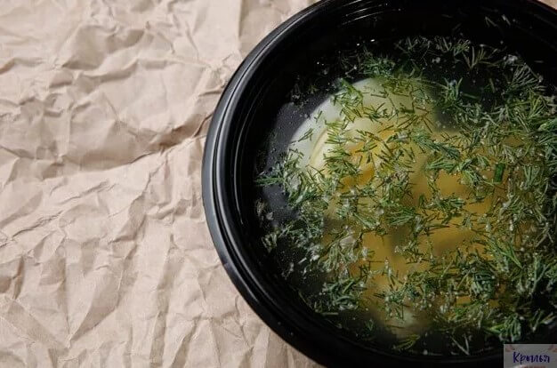 Бульон куриный с яйцом