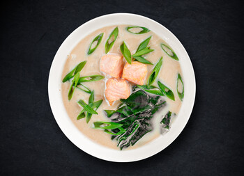 Суп сливочный с лососем