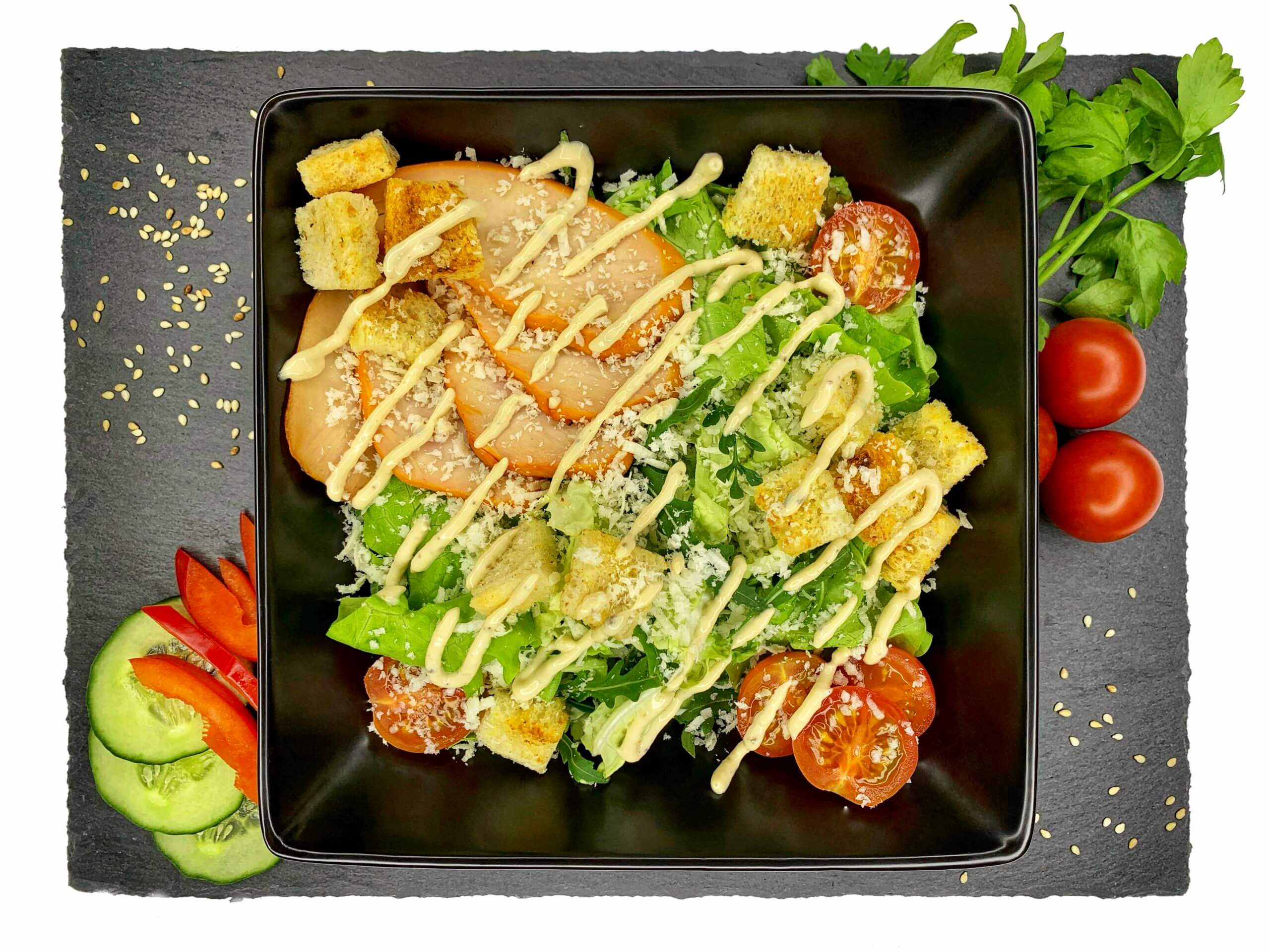 Цезарь с курицей