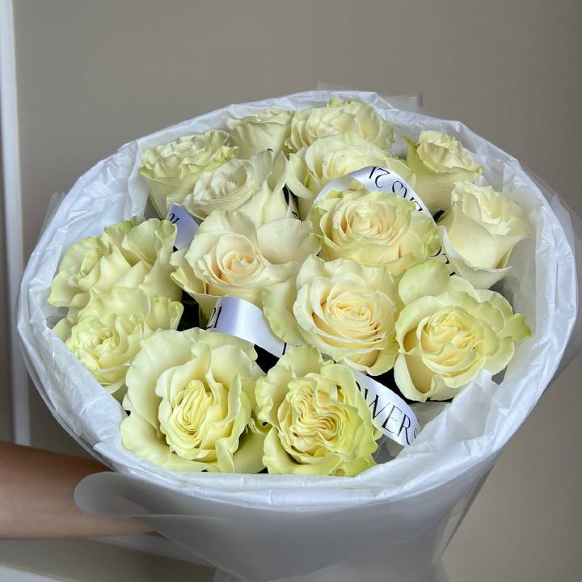 Моно букет из 15 роз (предзаказ)