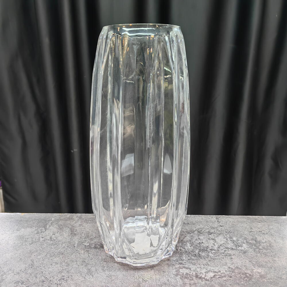 Ваза стеклянная (код 1800)