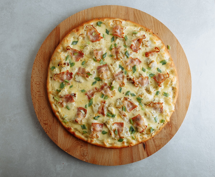 Пицца нежный бекон 33 см 685 гр 