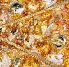 Пицца с курицей