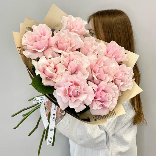 «Пинк Мондиаль» 11 французских роз