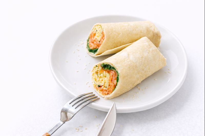 Сэндвич ролл с лососем