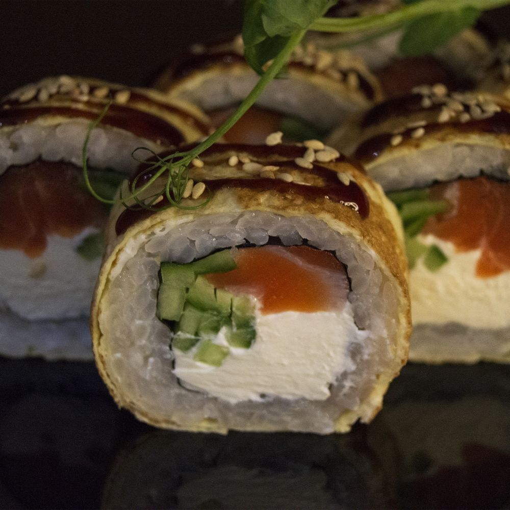 Лосось в омлете 8 шт