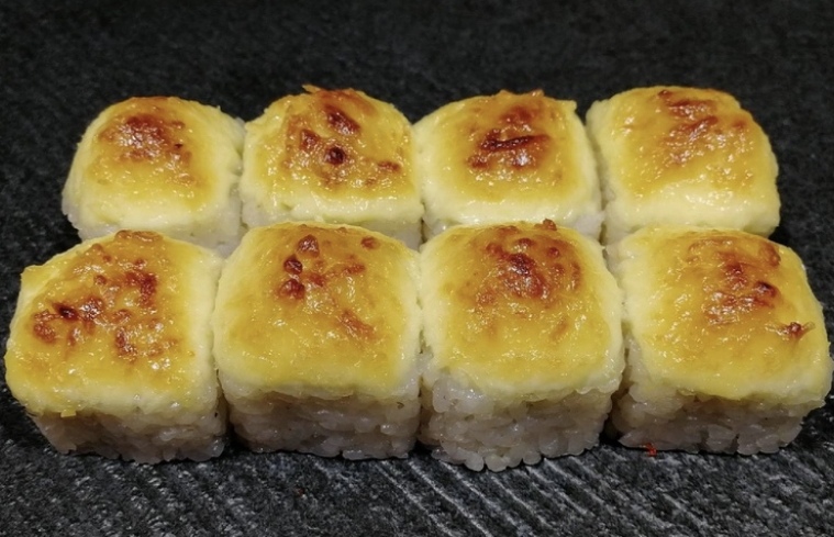 Запеченный ролл "Сырчик"